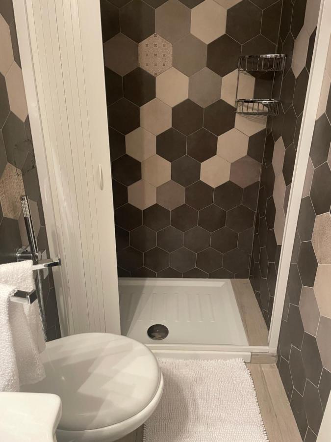 La Stradina Apartment บาร์เลตตา ภายนอก รูปภาพ