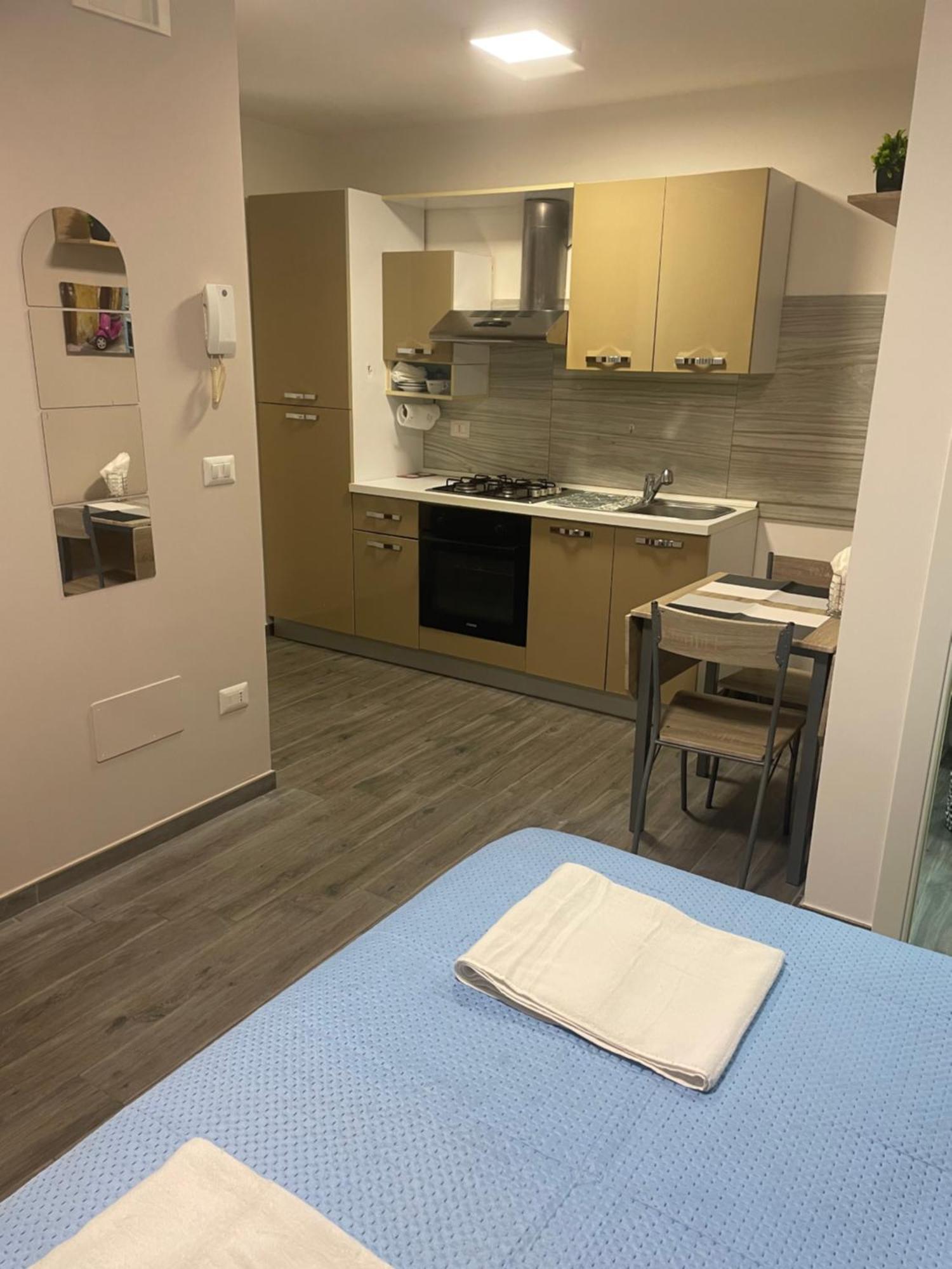 La Stradina Apartment บาร์เลตตา ภายนอก รูปภาพ