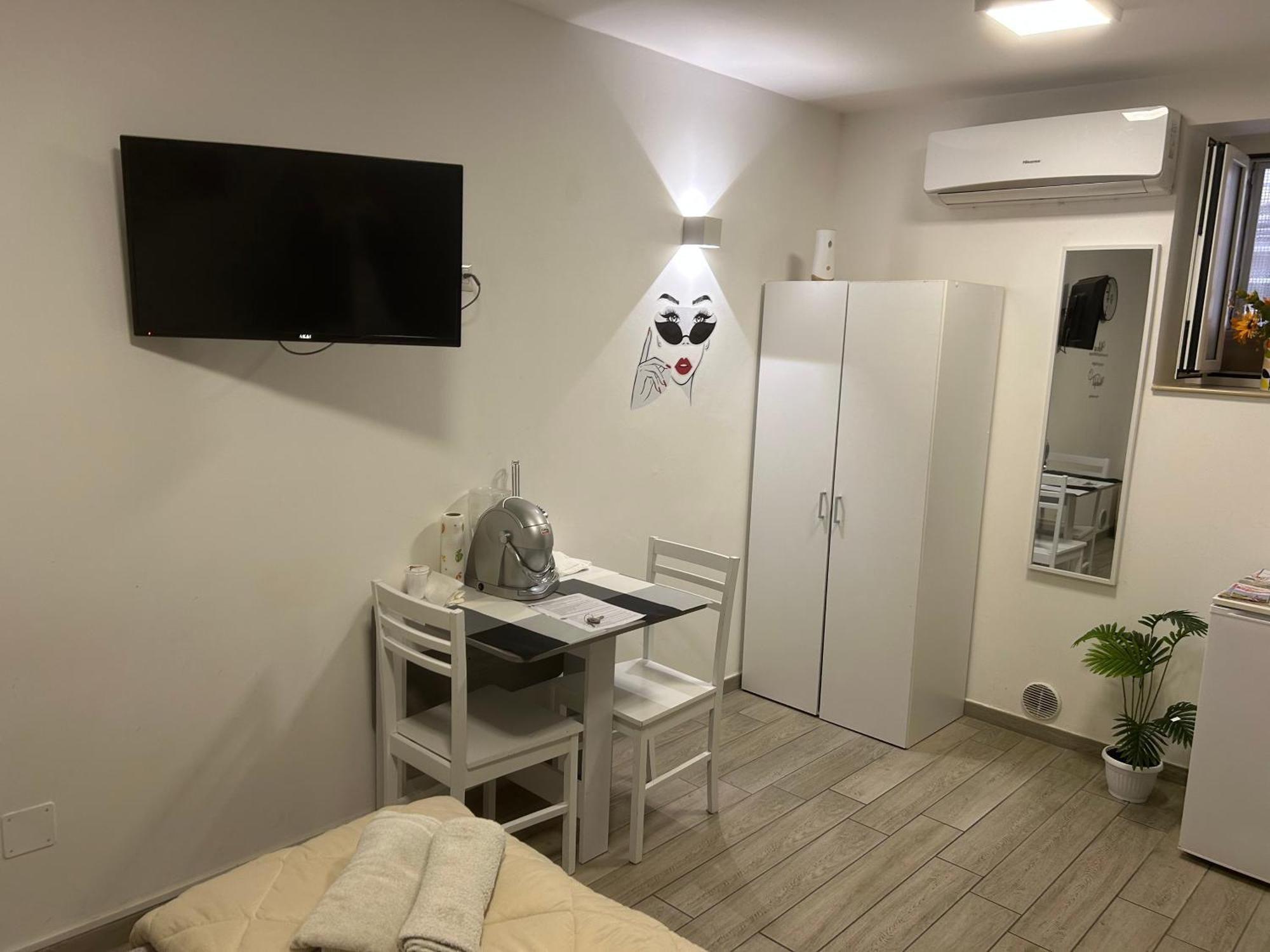 La Stradina Apartment บาร์เลตตา ภายนอก รูปภาพ