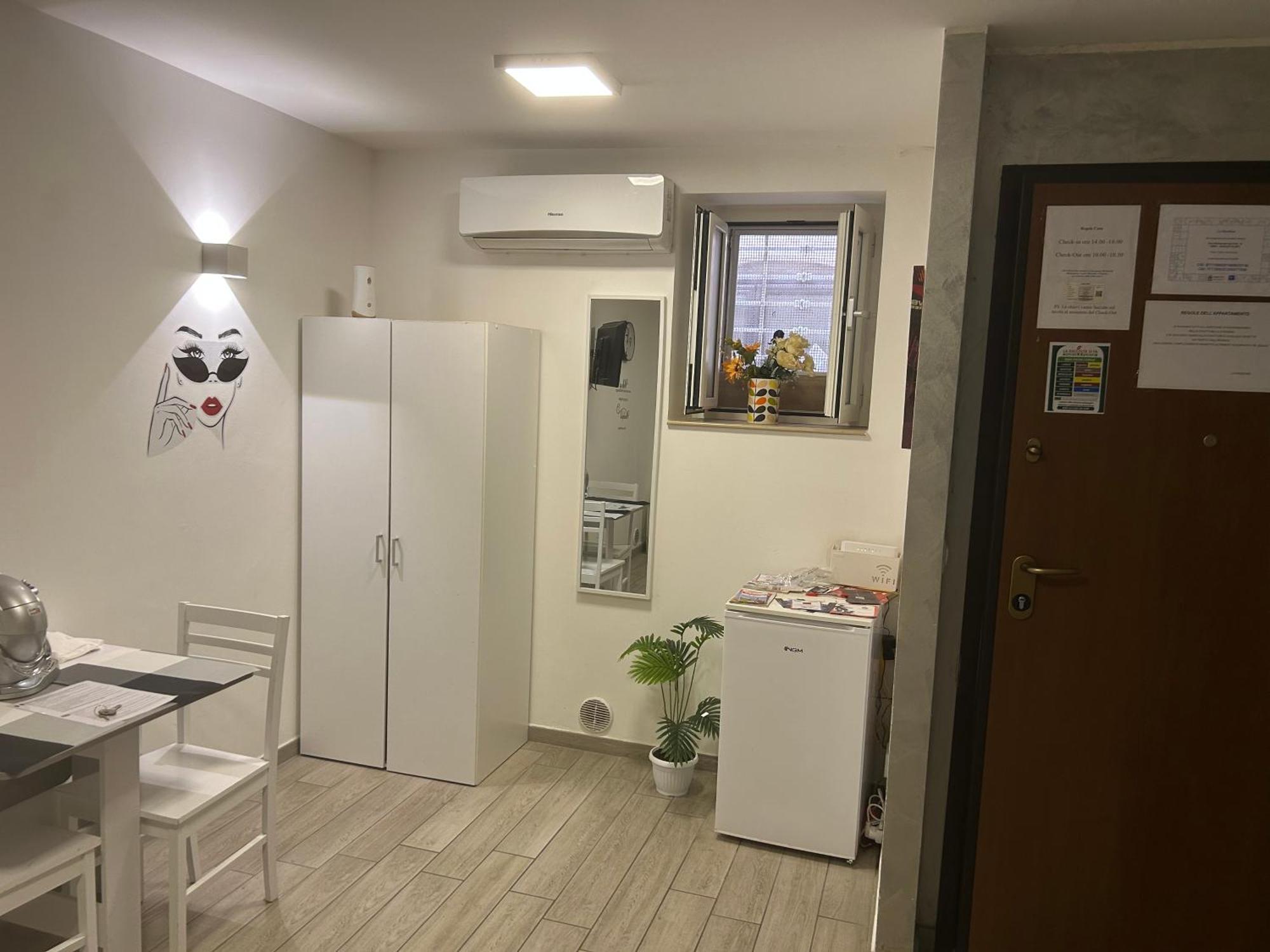 La Stradina Apartment บาร์เลตตา ภายนอก รูปภาพ